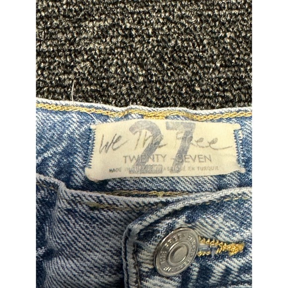 We The Free Women's Denim Destroyed Shorts Button Fly Size 27 EUC - Picture 5 of 8